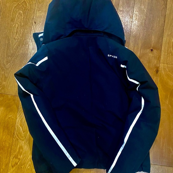 Spyder Black Ski Jacket with White Accents size 6 Women - Picture 3 of 11